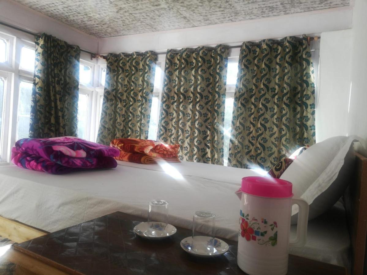 Sernang Homestay Hundar Extérieur photo