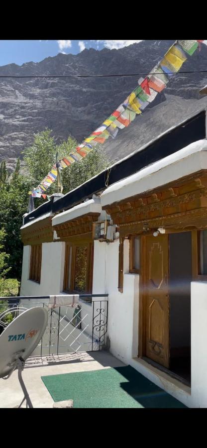 Sernang Homestay Hundar Extérieur photo