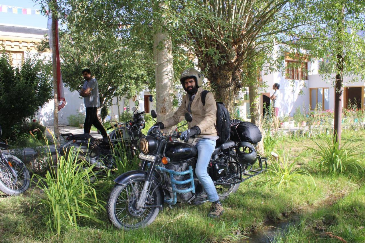 Sernang Homestay Hundar Extérieur photo
