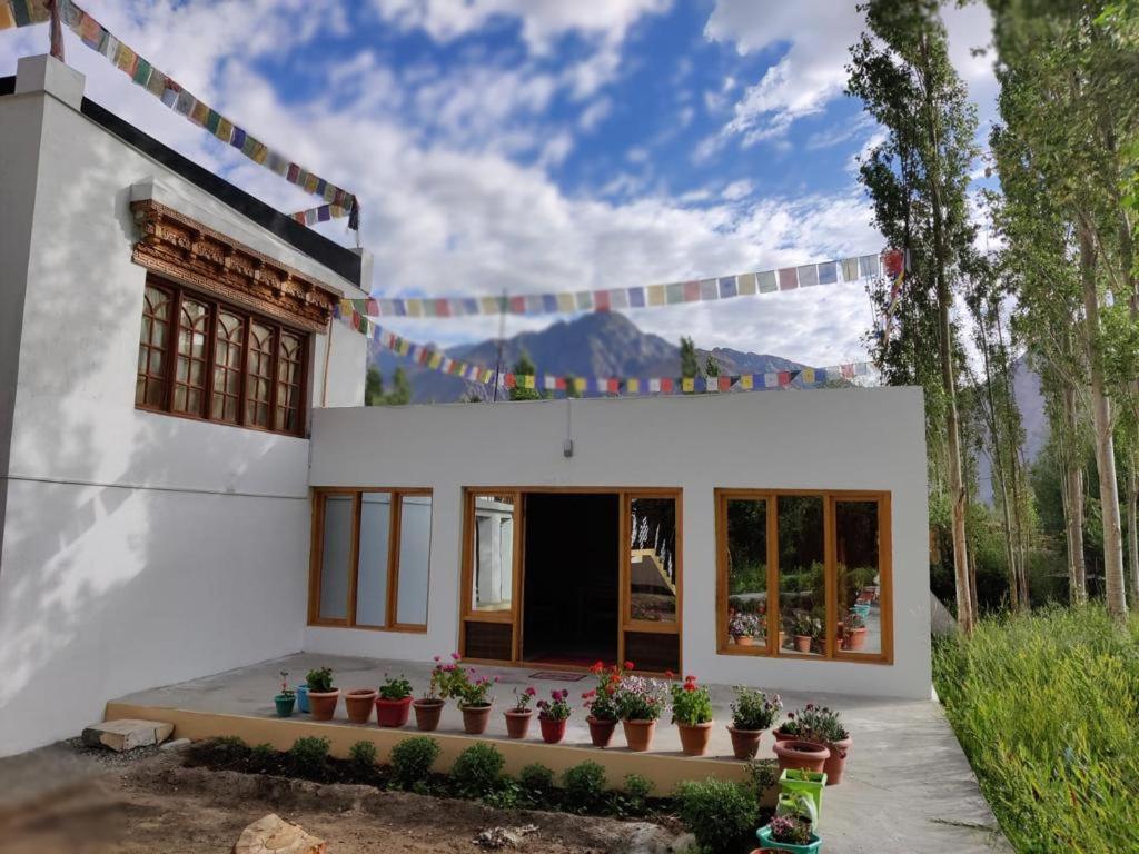Sernang Homestay Hundar Extérieur photo