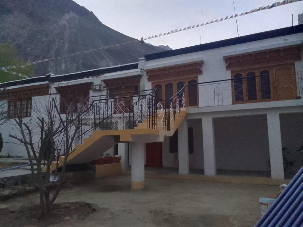 Sernang Homestay Hundar Extérieur photo