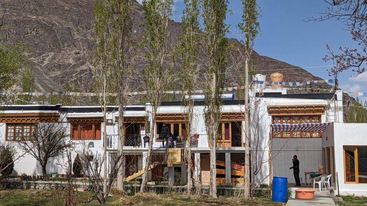 Sernang Homestay Hundar Extérieur photo