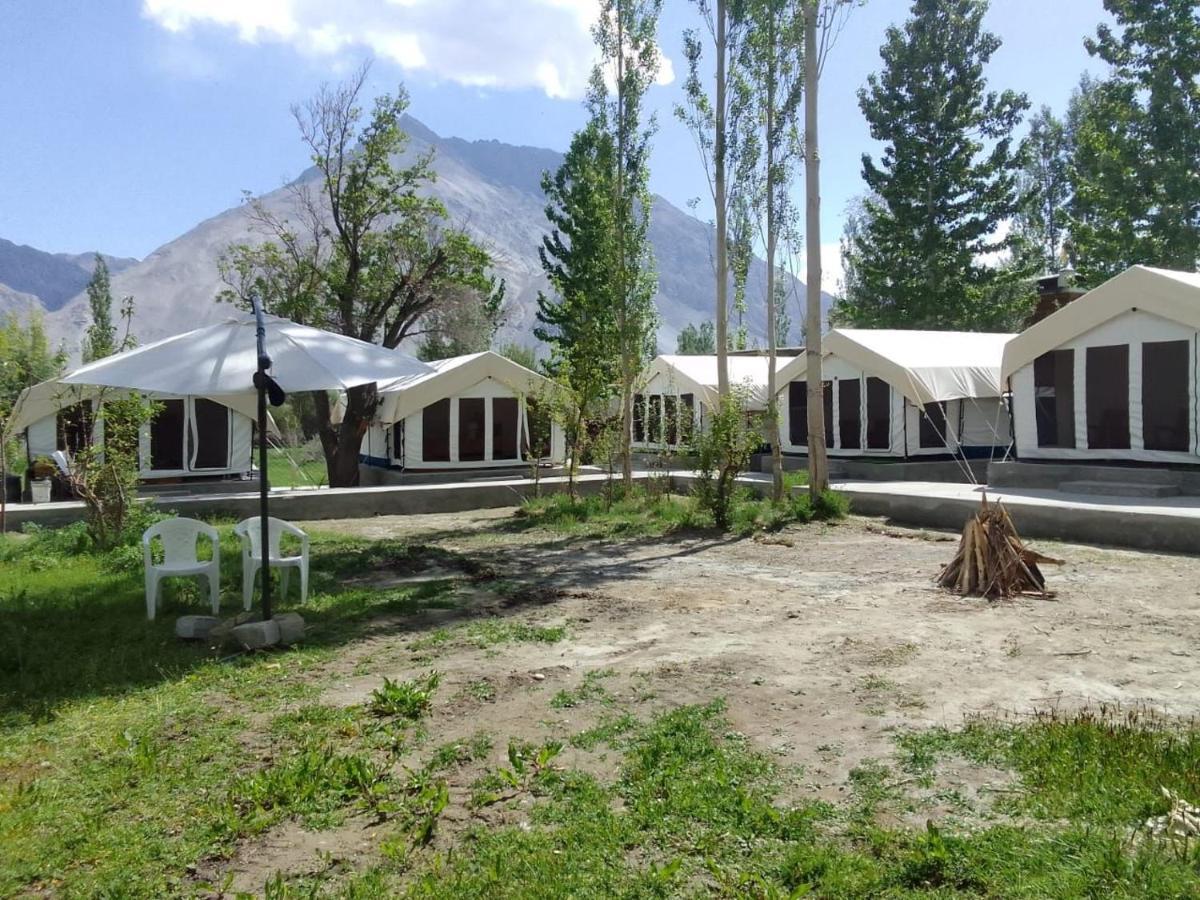 Sernang Homestay Hundar Extérieur photo